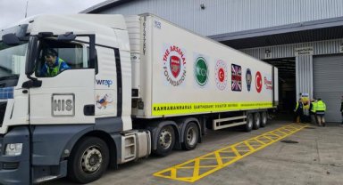 Arsenal, deprem bölgesine 2 TIR yardım malzemesi gönderiyor