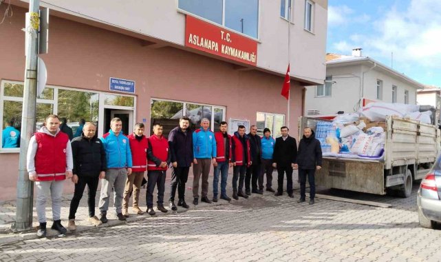 Aslanapa'dan deprem bölgesine erzak ve ekipman sevkiyatı devam ediyor