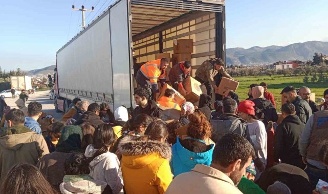 Atakum'un yardım tırları afet bölgesine ulaştı
