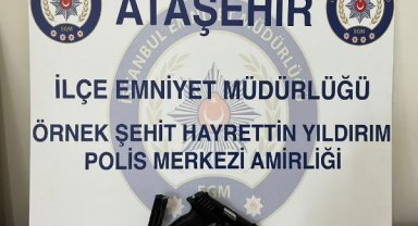 Ataşehir D-100'de otomobil sürücüsü İETT şoförüne silah doğrulttu 