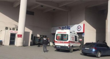 Atölyede bakır potası, vinç kancasından düştü: 3 işçi yaralı