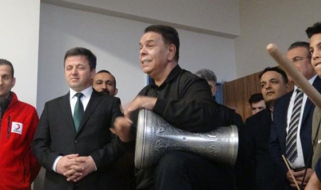 Avcılar'da darbuka ve davul ile okul sevgisi aşılandı