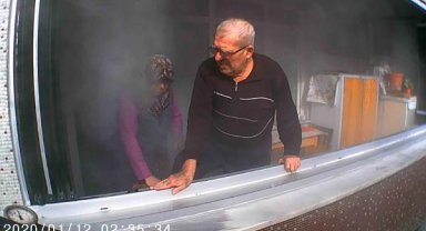 Avcılar'da yangında can pazarı: 11 kişi kurtarıldı