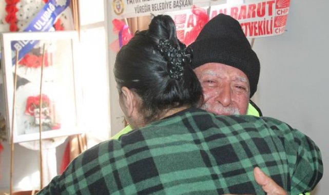 Baba 16, kızı 81 saat sonra çıkarıldı; buluşmada ölen ve enkazdaki yakınları için ağladılar