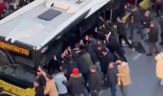 Bahçelievler'de İETT otobüsü durağa girdi: 1 ölü 5 yaralı