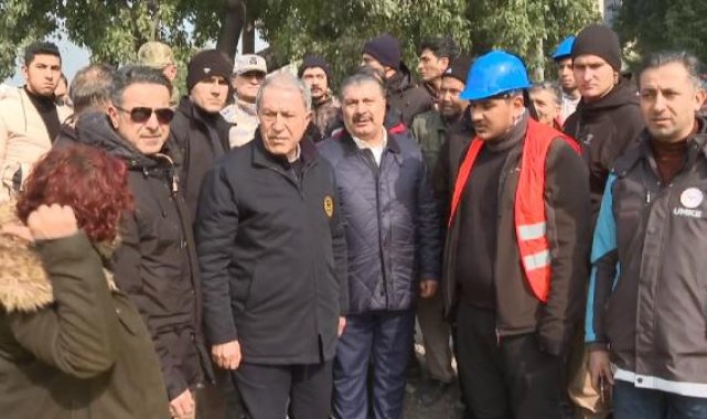 Bakan Akar ve Koca, Hatay'da arama kurtarma çalışmalarını inceledi