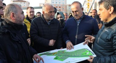 Bakan Çavuşoğlu: 90 ülkeden 11 bin 500 arama kurtarma ekibi geldi