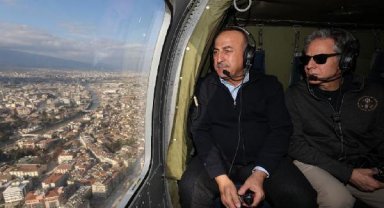 Bakan Çavuşoğlu, ABD'li mevkidaşıyla deprem bölgesini havadan inceledi