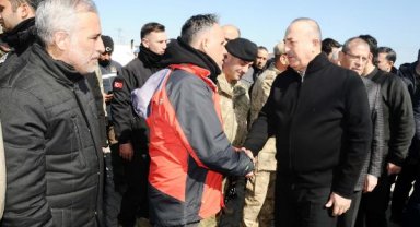 Bakan Çavuşoğlu, Nurdağı'nda gıyabi cenaze namazına katıldı
