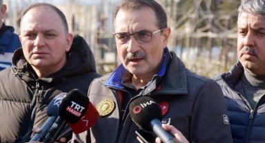 Bakan Dönmez: Deprem bölgesinde akaryakıt tüketimi 3 kat arttı