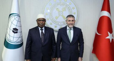 Bakan Nebati, İİT Genel Sekreteri ile görüştü