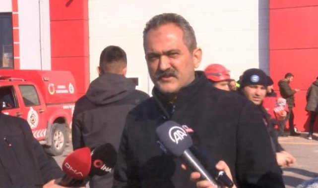 Bakan Özer: 2023 LGS'de 8. sınıf, YKS'de 12. sınıfın ikinci dönem konuları sınav kapsamına dahil olmayacak