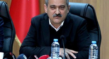 Bakan Özer: Adana'da eğitim- öğretim başlangıç tarihini 13 Mart'a erteledik