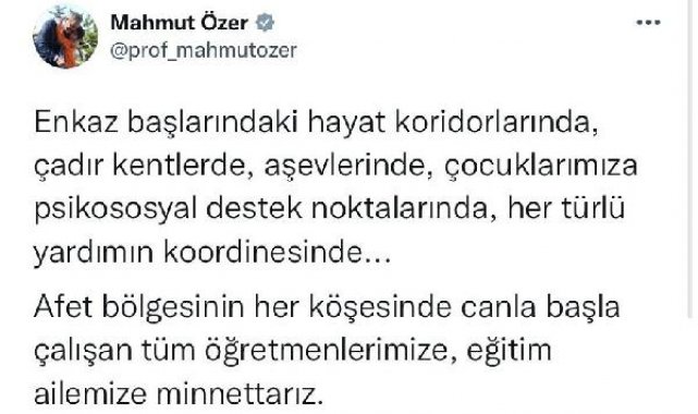 Bakan Özer'den deprem bölgesindeki öğretmenlere teşekkür