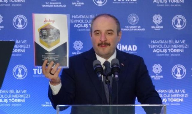 Bakan Varank: Yılda 40 ton altın ekonomiye kazandırılıyor