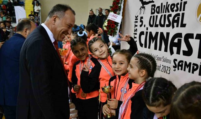 Balıkesir'de artistik cimnastik şampiyonası sona erdi