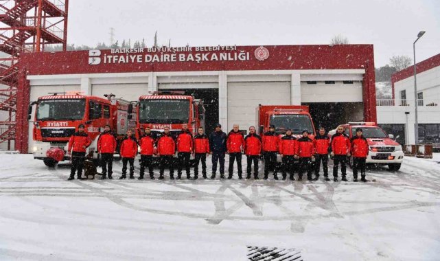 Balıkesir'den deprem bölgesine 252 tır dolusu yardım