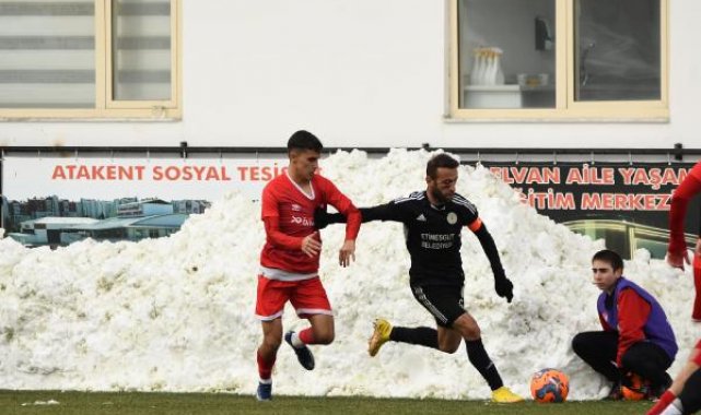 Balıkesirspor kardan puan çıkardı