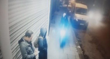 Başakşehir'de motosikletli kapkaççılar telefonu böyle çaldı