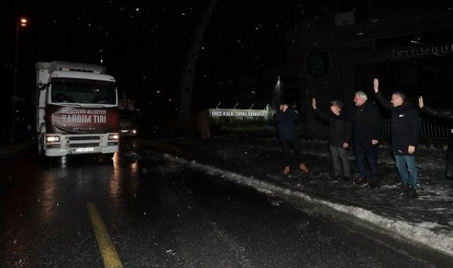 Başakşehir'den 7 yardım TIR'ı deprem bölgesine hareket etti