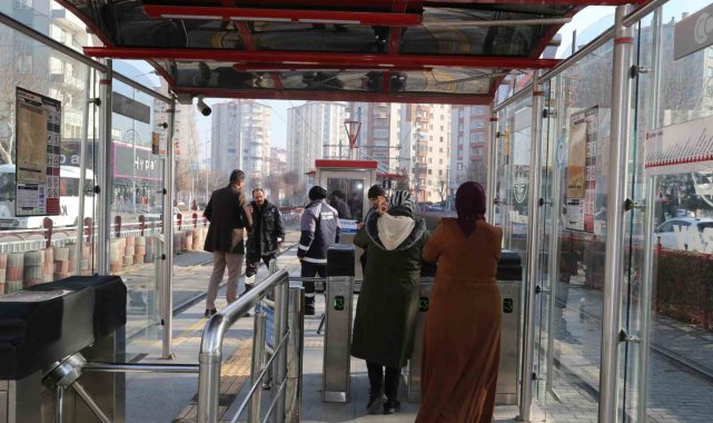 Başkan Büyükkılıç: "Tramvay seferleri ücretsiz"