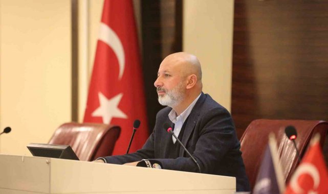 Başkan Çolakbayrakdar, deprem çalışmalarıyla ilgili bilgiler verdi