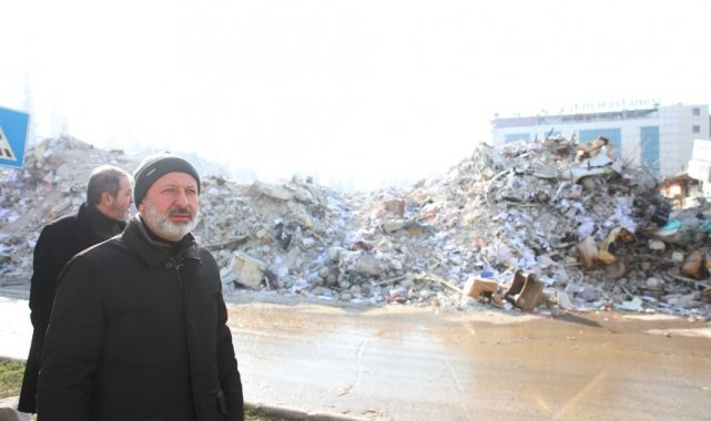 Başkan Çolakbayrakdar: "Yaraların en hızlı şekilde sarılması için var gücümüzle çalışıyoruz"