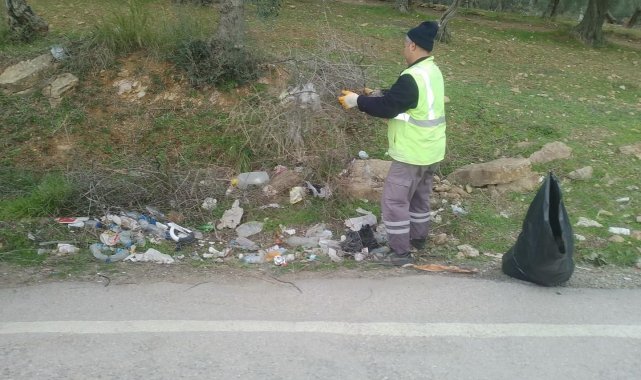 Belediye'den uyarı "Yol kenarlarına küçükte olsa çöp atmayın"