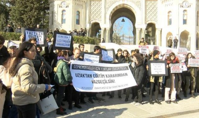 Beyazıt'ta uzaktan eğitim protestosu