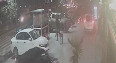 Beylikdüzü'nde kafe çıkışı silahlı saldırı kamerada