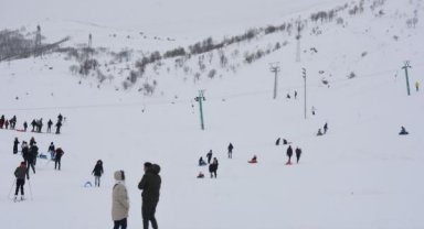 Bitlis'te kayak sezonu geç başladı
