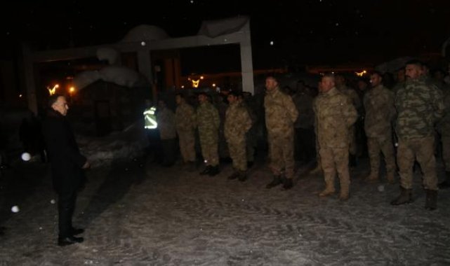 Bitlis'ten Antakya'ya giden güvenlik korucuları, 18 kişiyi enkazdan kurtardı