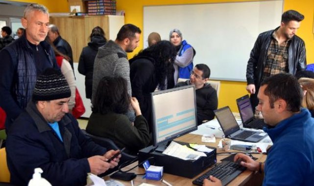 Bodrum'da 75 depremzede öğrencinin okullara kaydı yapıldı