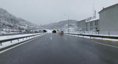 Bolu Dağı Tüneli'nde zincirleme kaza: 1 ölü, 4 yaralı