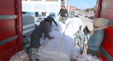 Burdur'daki Çinlilerden deprem bölgesine yardım