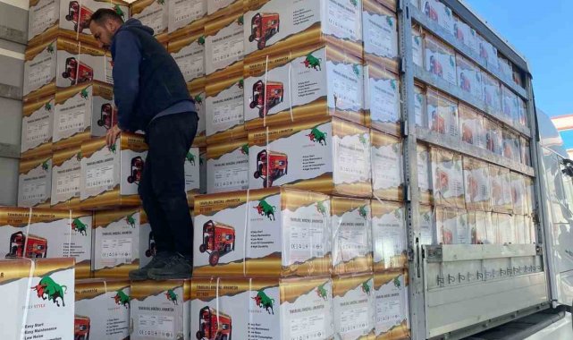 Bursalı inşaat şirketinden yardım bölgesine bir kamyon dolusu teknik malzeme