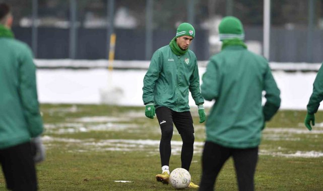 Bursaspor'da Amed Sportif Faaliyetler maçı hazırlıkları moralsiz devam ediyor