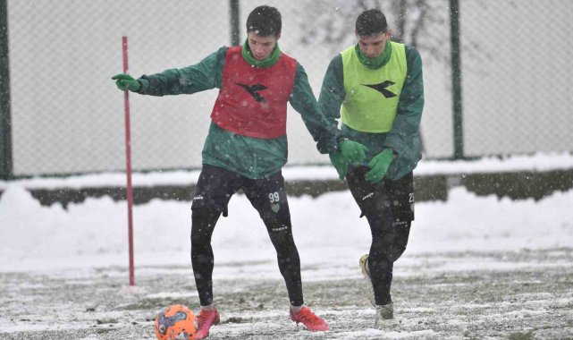 Bursasporlu futbolcuların aklı deprem bölgesinde