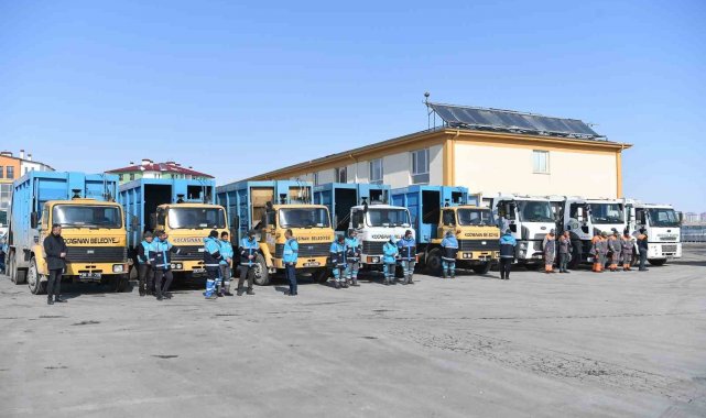 Büyükkılıç, Deprem Bölgesine 20 Temizlik Aracı ve Personel Gönderdi