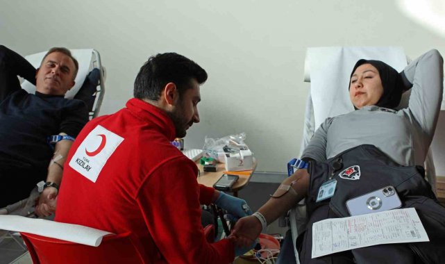 Büyükşehir'den depremzedeler için kan bağışı kampanyası