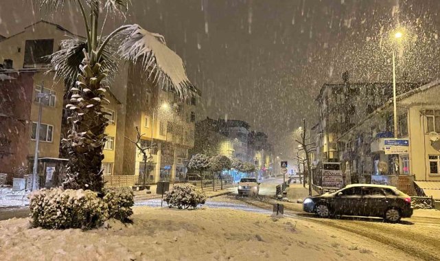 Çaycuma beyazda büründü