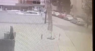 Çekmeköy'de oyuncak silahla banka soygunu, polisin şüpheliyi takibi kamerada