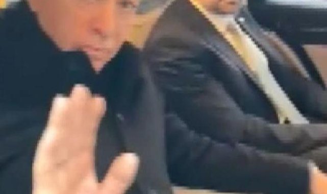 Cumhurbaşkanı Erdoğan makam aracını durdurup vatandaşlarla sohbet etti