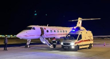 Cumhurbaşkanlığına ait 'DAP' uçağı deprem bölgesinden 15 bebeği daha Ankara'ya getirdi