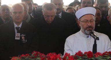 Deniz Baykal, son yolculuğuna uğurlanıyor