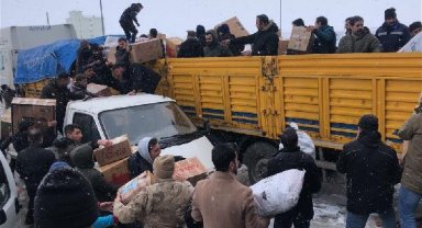 Deprem bölgelerinden Kars'a 1148 afetzede getirildi 