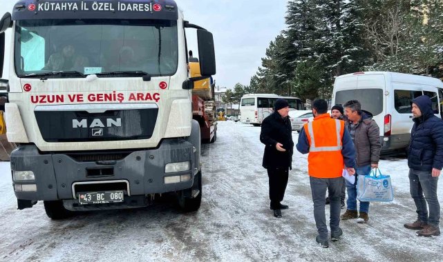 Deprem bölgesine Kütahya'dan ağır iş makineleri, kamyonlar ve yükleyiciler gönderildi
