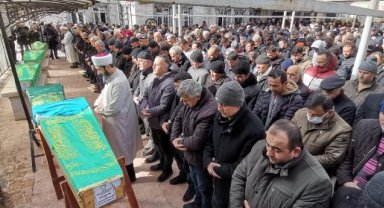 Depremde enkazda kalan 2'si çocuk 9 kişi, Ordu'da toprağa verildi