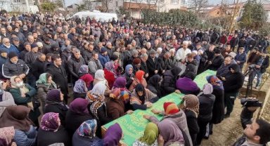 Depremde enkazda kalan 3'ü çocuk 6 kişi, Ordu'da toprağa verildi