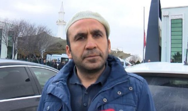 Depremde enkazda kalan anne, kızı ve torunu Ankara'da toprağa verildi